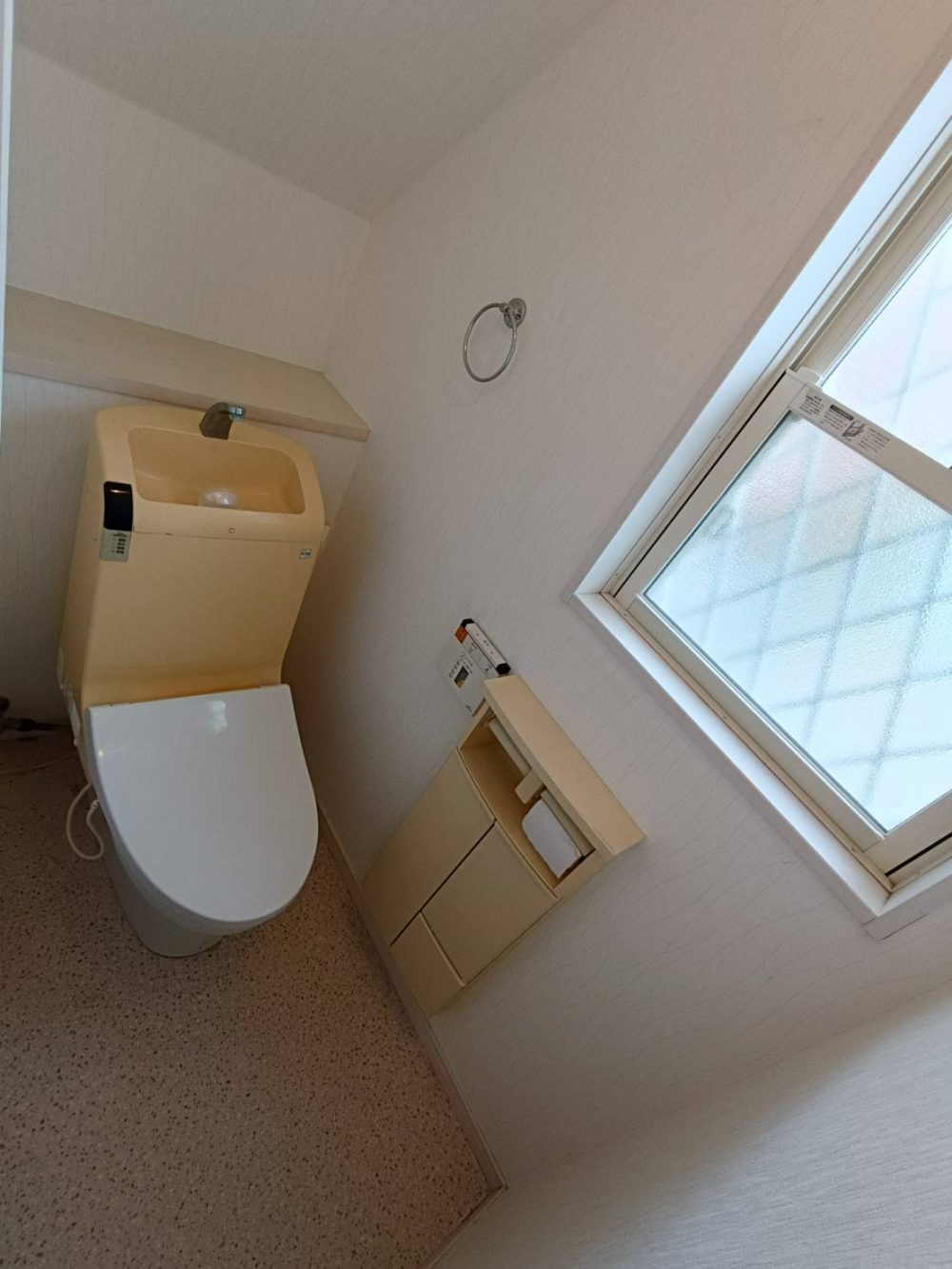 ■施工前■トイレ